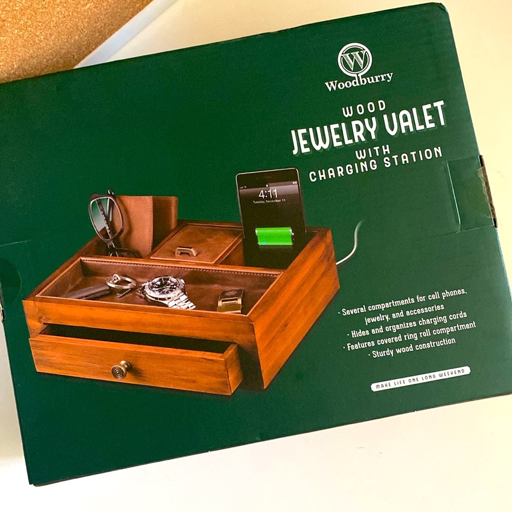 WOODBURY WOOD Jewelry Valet with Charging Station NIB - Picture 2 of 3